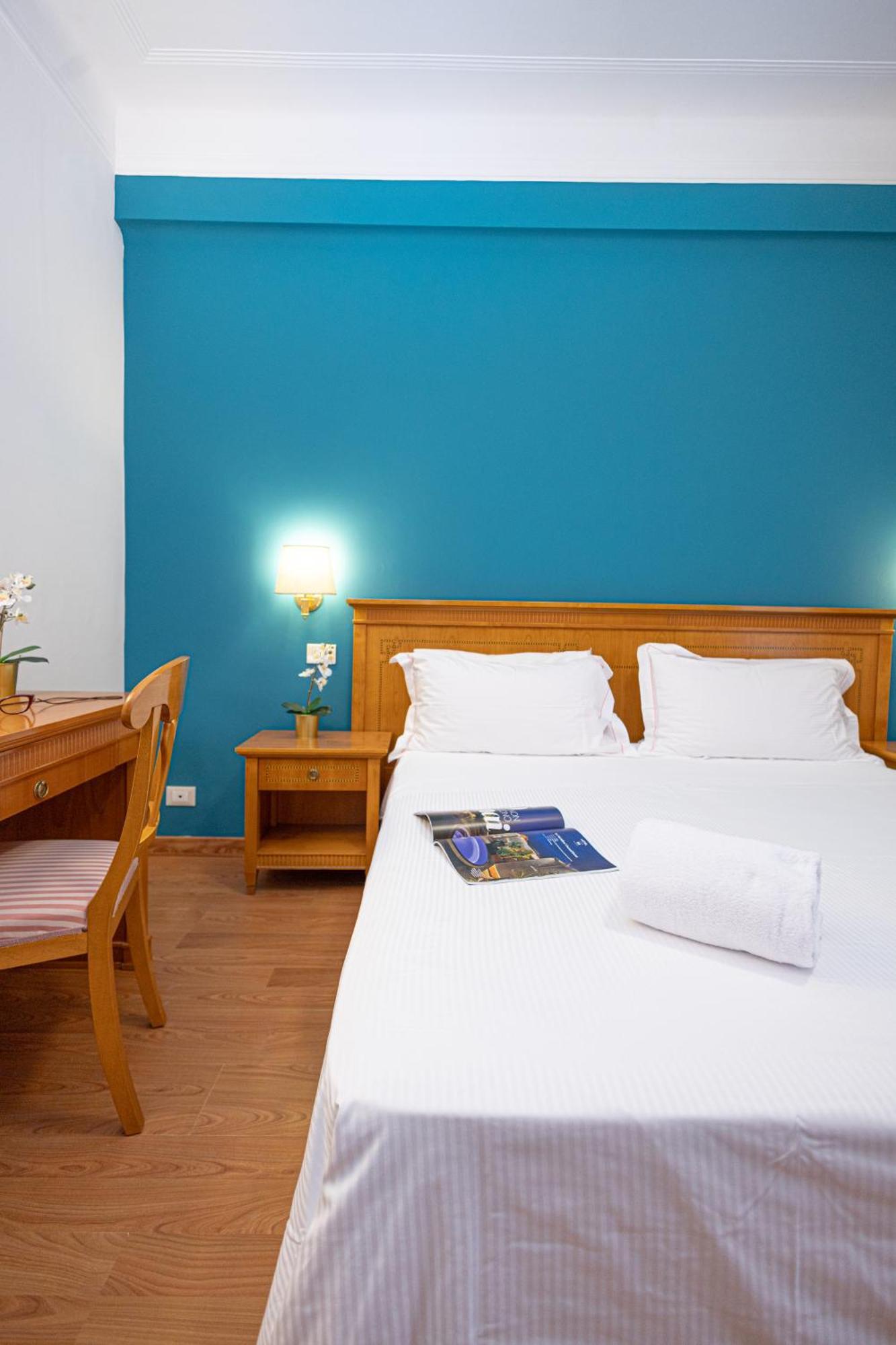 Hotel Majestic By Lvg Hotel Collection Аласио Екстериор снимка